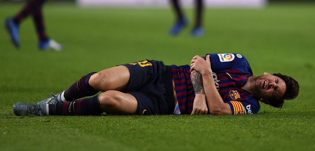 Liderato culé a un alto costo: Lionel Messi lesionado