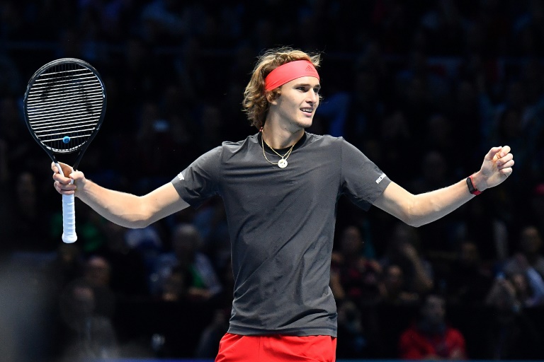 Zverev sorprende a Federer y alcanza la final del Masters