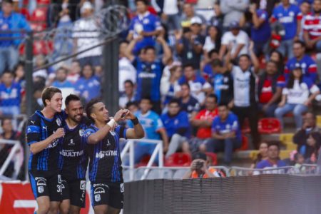 Gallos Blancos de Querétaro. Foto LMX