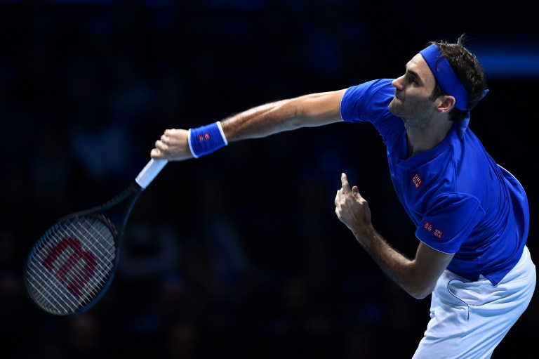 Federer vence a Anderson y acompaña a "Nole" en semifinales del Masters