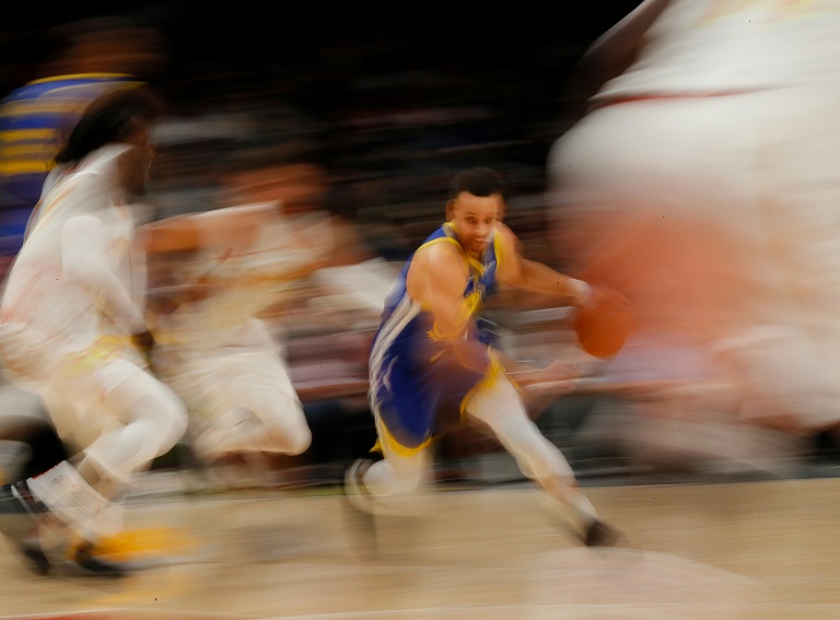 Los Warriors con Curry, Durant y Thompson se destacan en la NBA