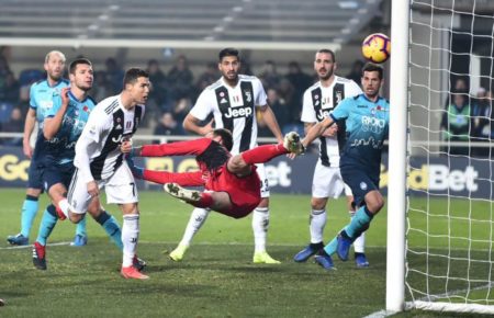 Cristiano Ronaldo evita derrota de la Juventus