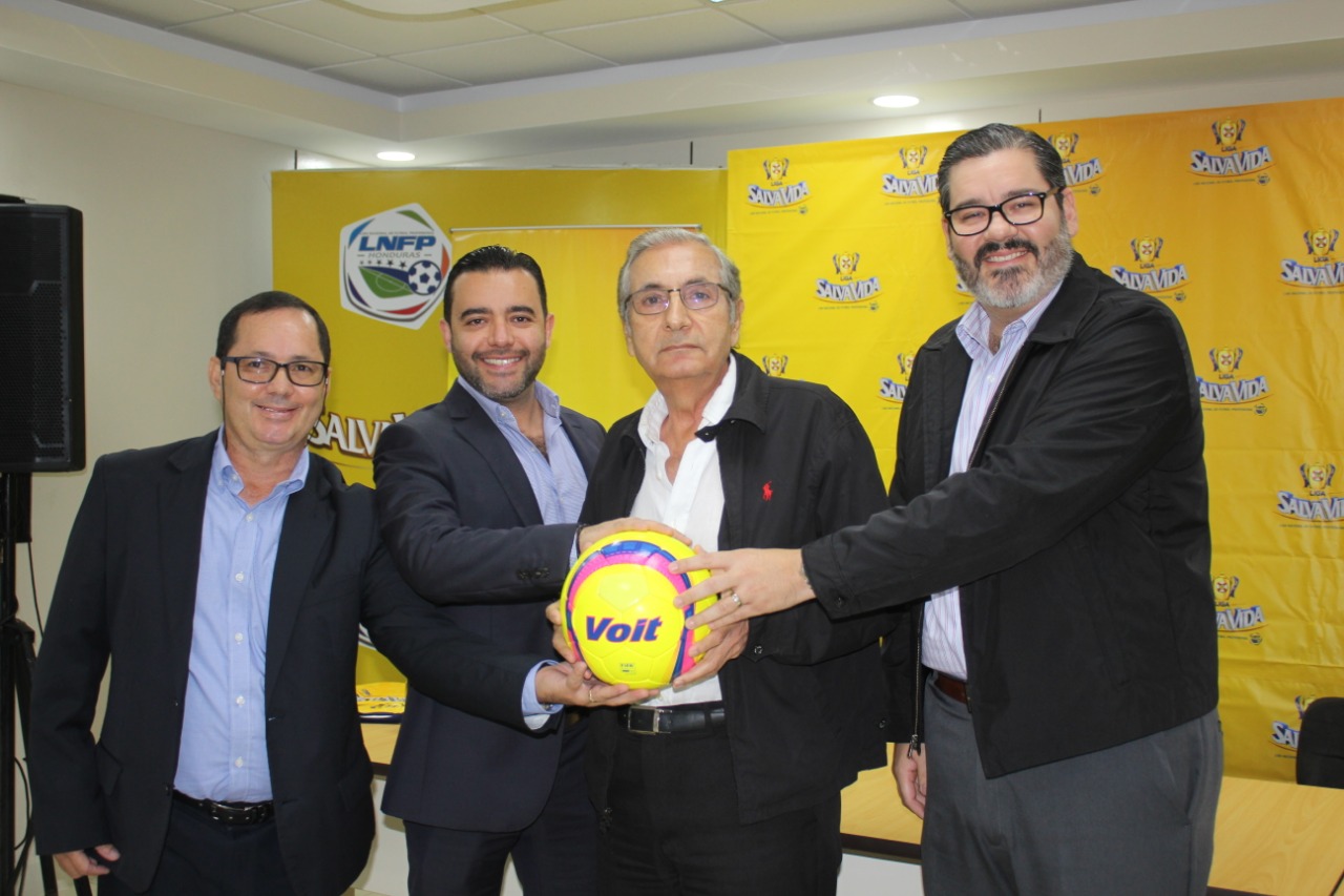 La LNFP presenta el balón VOIT como el oficial del Clausura 2019