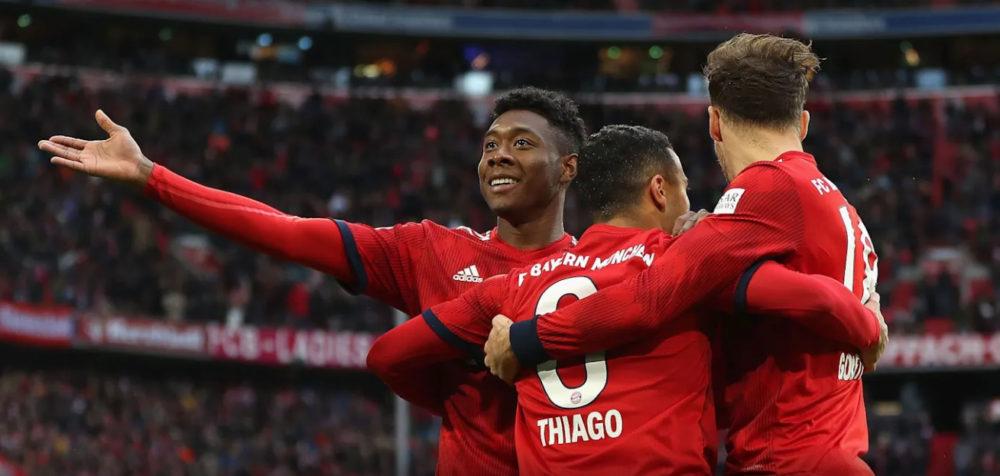 Bayern mantiene el pulso al Dortmund tras golear al Stuttgart