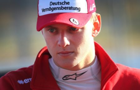 Mick Schumacher antes de la carrera del Campeonato de Europa de Fórmula 3