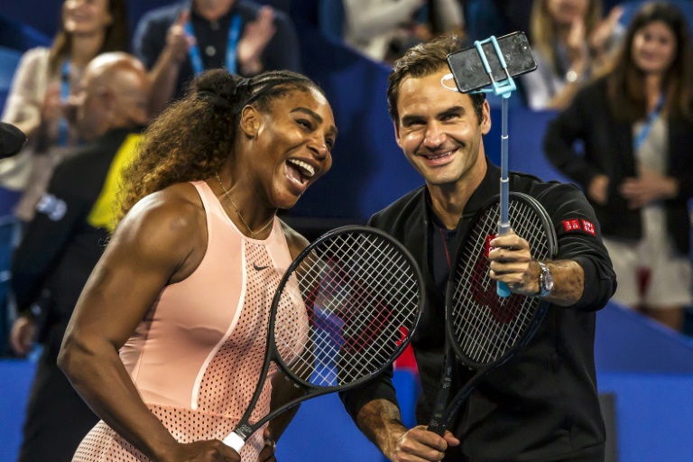 Roger Federer gana a Serena Williams en la Copa Hopman