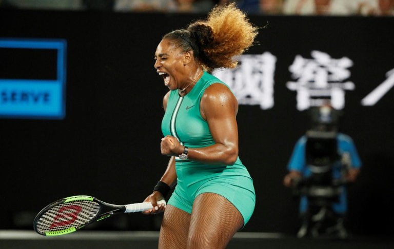 AO al día: Novak Djokovic y Serena Williams siguen con paso firme