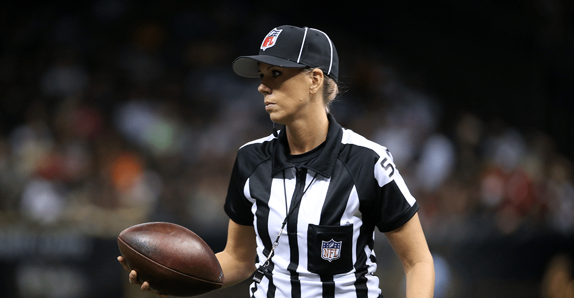 Sarah Thomas, primera referí en los playoffs de la NFL