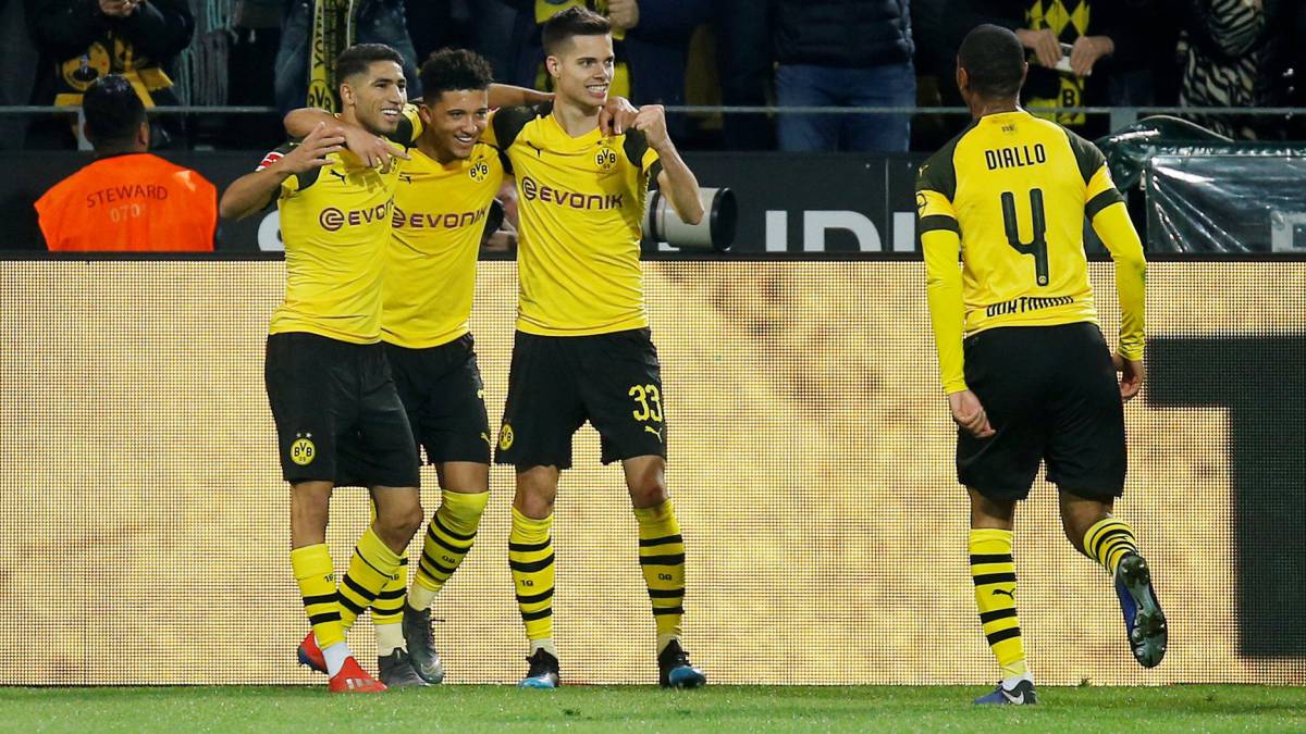 Dortmund resiste el acoso del Bayern y vence con angustia al Leverkusen
