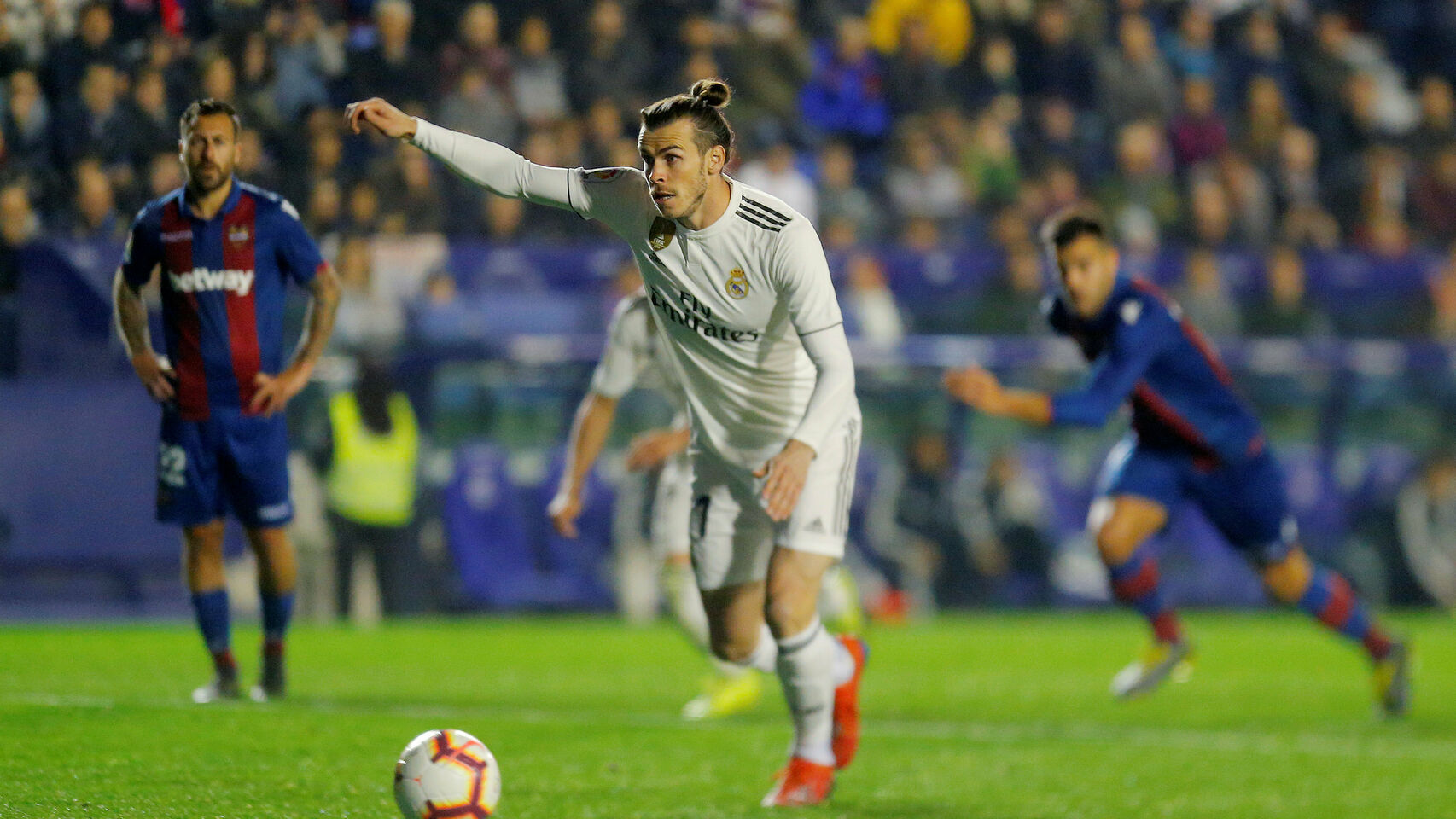 Gareth Bale no se irá cedido del Real Madrid, según su agente