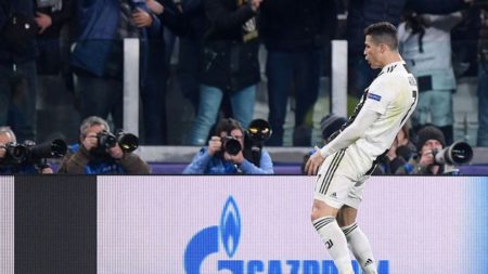 Cristiano celebrando uno de los goles de la victoria 3-0 de la Juventus ante el Atlético de Madrid. Foto EFE