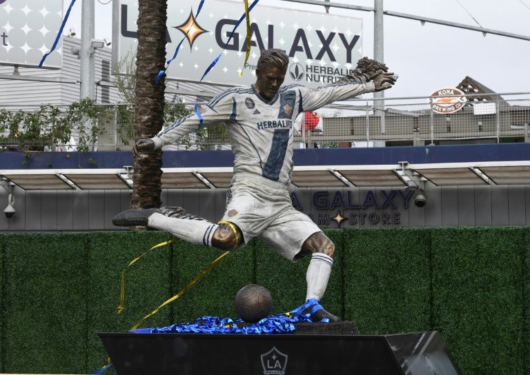 El LA Galaxy homenajea a Beckham con primera estatua en MLS