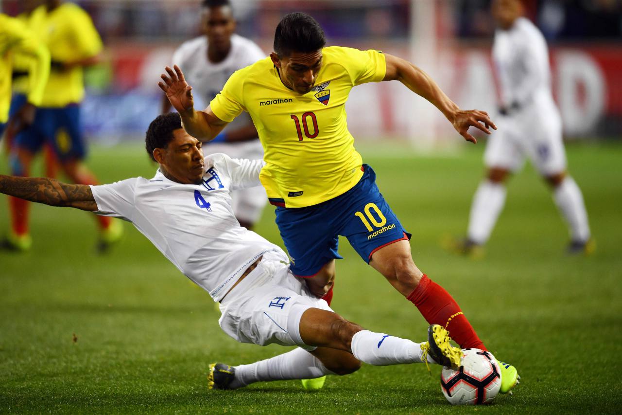 Honduras no pasa de empate frente a Ecuador en debut de Coito