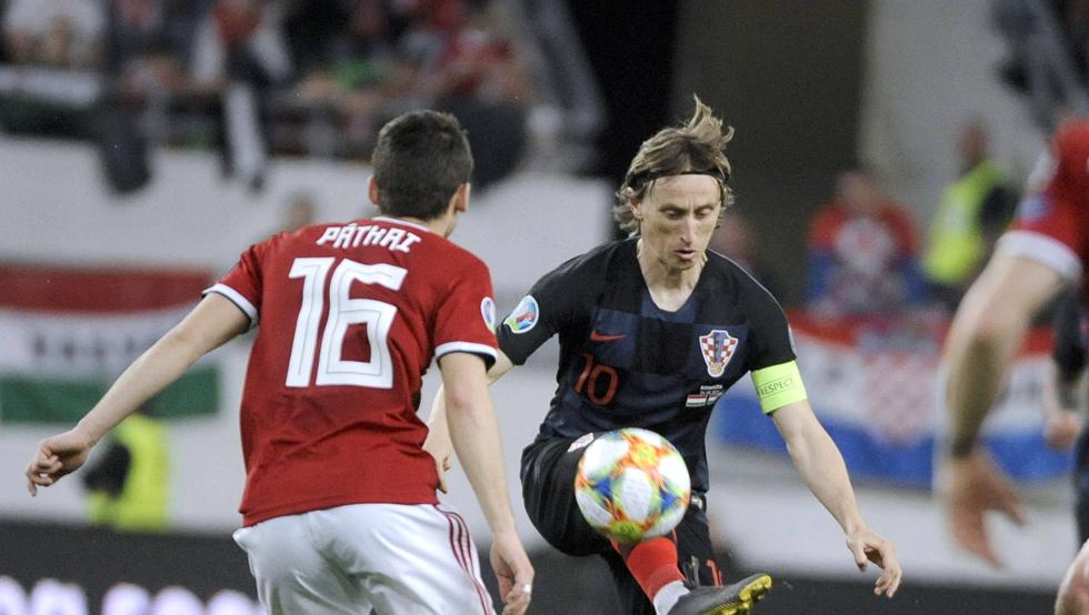 Hungría sacude a la Croacia de Modric. Gales vence con Bale apagado