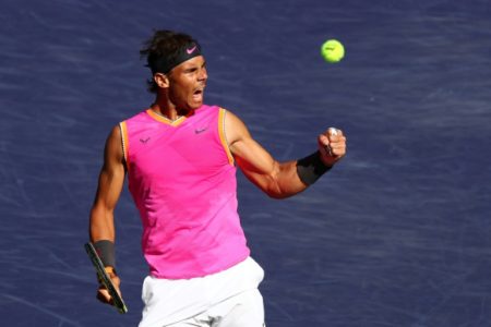 Rafael Nadal celebra su victoria en el primer set del partido de cuartos de final del torneo de Indian Wells contra Karen Kachanov