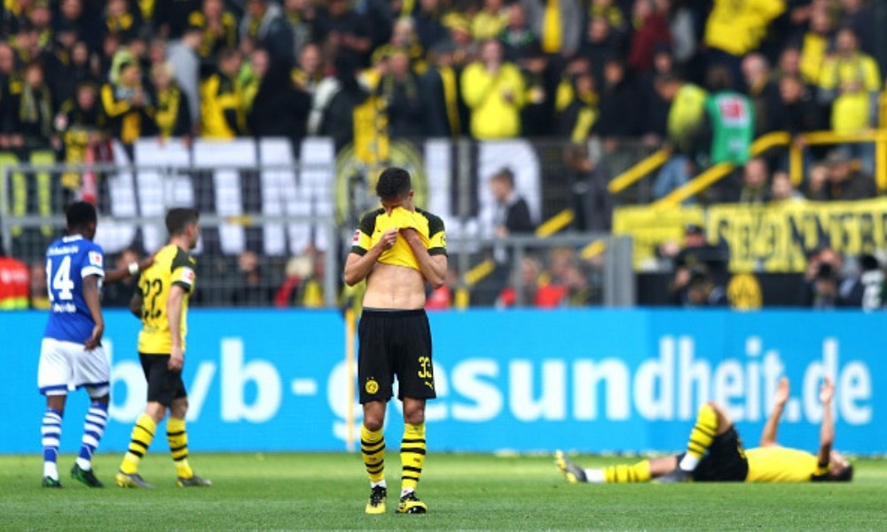 Dortmund cede un pedazo de Bundesliga a Bayern al caer en el Derbi