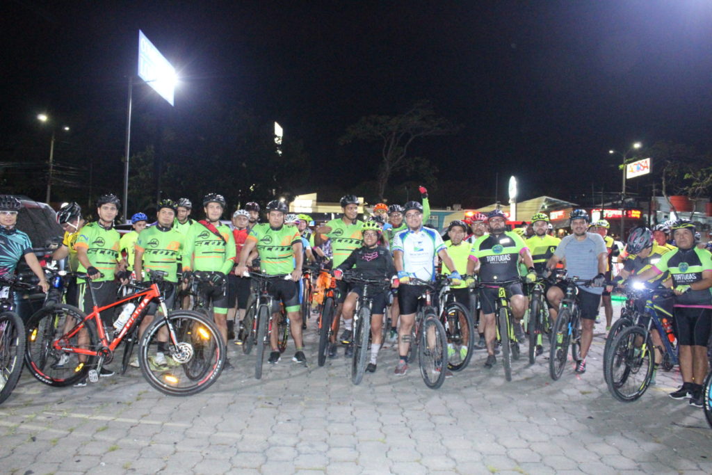 El Día Internacional de la Bicicleta se celebró en San Pedro Sula. Foto HSI/Mario Figueroa
