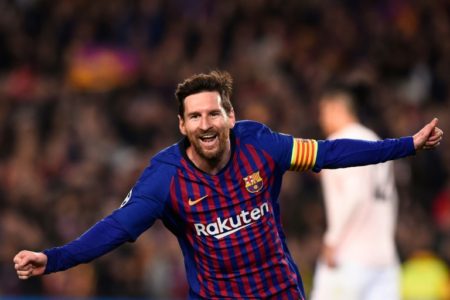 Lionel Messi celebra uno de sus goles al Manchester United