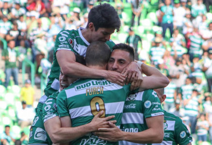 Santos volvió a ganar en la Liga MX. Foto Imago7
