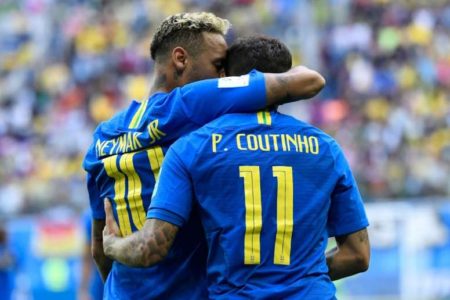 Coutinho anotó doblete en el estreno de Brasil ante Bolivia. Foto AFP