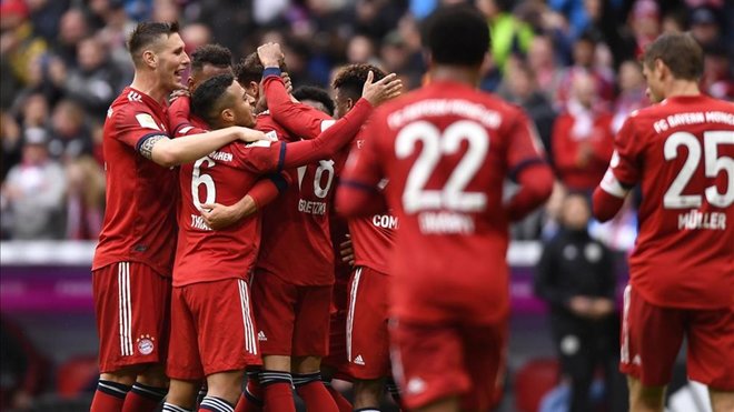 Bayern Múnich venció 3-1 al Hannover 96 en Alemania.
