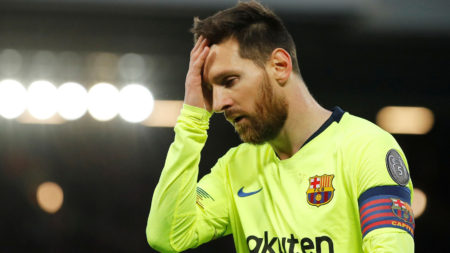 Messi, en un momento del partido contra el Liverpool en Anfield. Foto Reuters