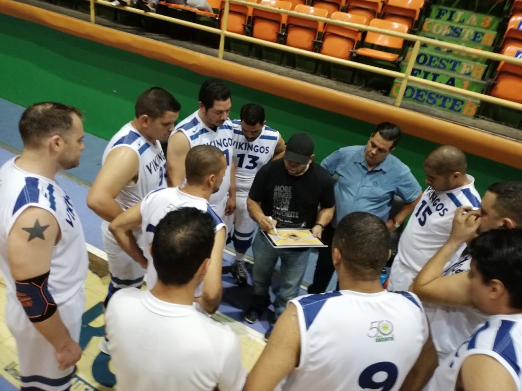 Vikingos jugó un gran partido ante Guarriors la semana pasada, este jueves se medirá ante Academia Militar en el Coliseum