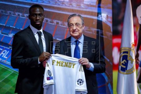 Ferland Mendy, que ha sido presentado como nuevo jugador del Real Madrid. Foto EFE