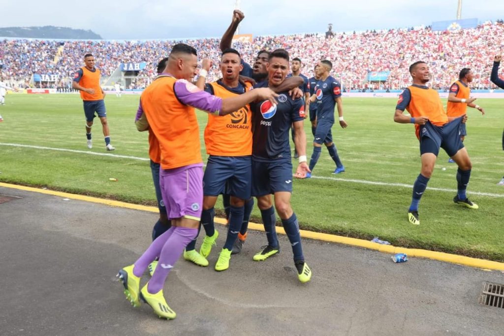 Celebración del gol de Roberto Moreira. Foto Diez