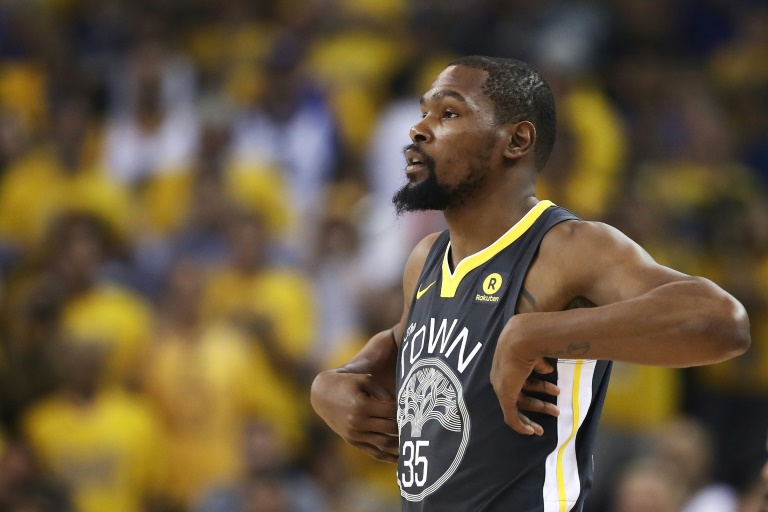 NBA: Durant y Looney fuera; Thompson en duda para tercer partido