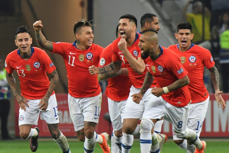 Chile vence en los penales a Colombia y busca el tricampeonato