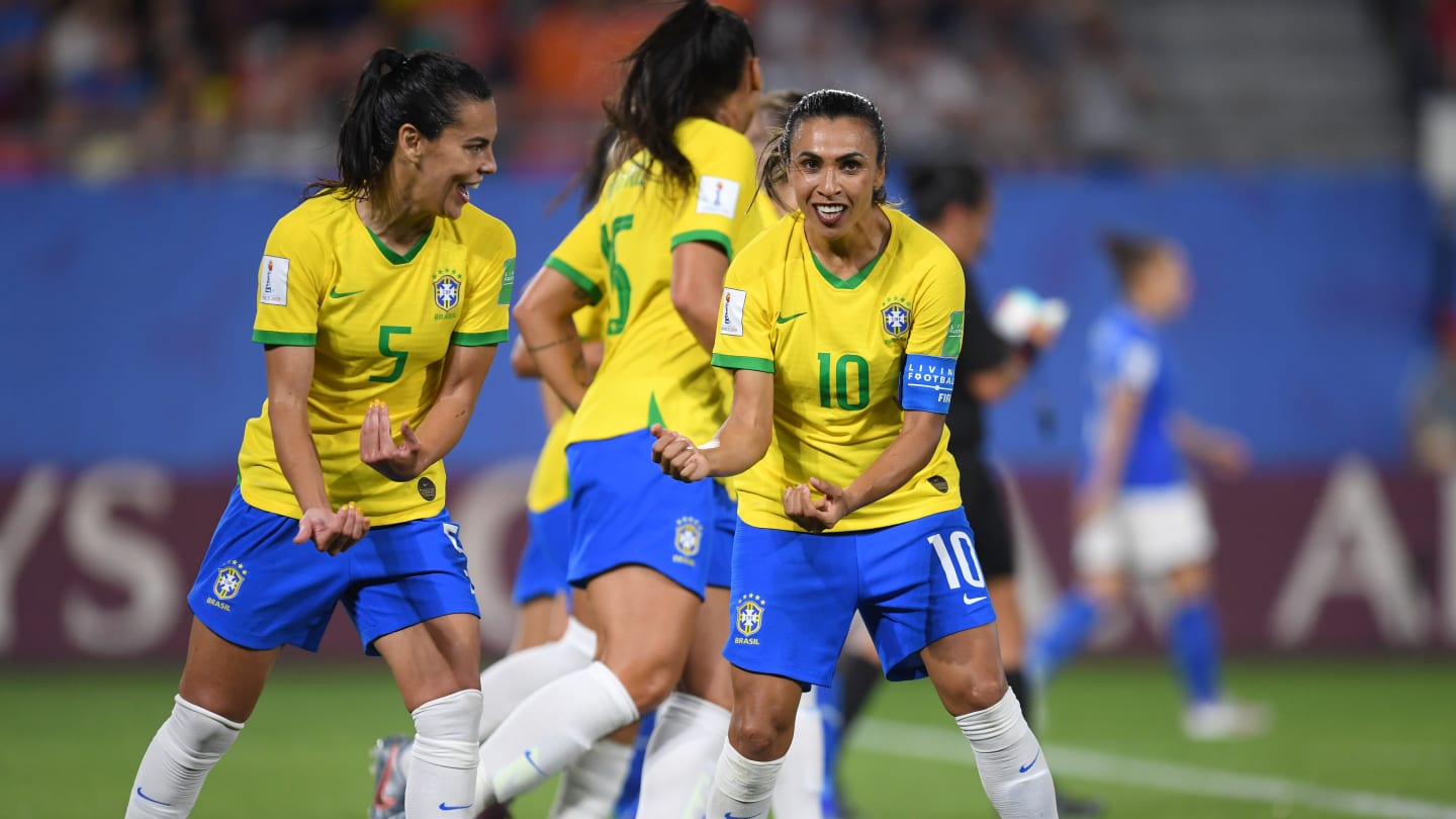 Marta, máxima goleadora en Mundiales FIFA, masculinos y femeninos