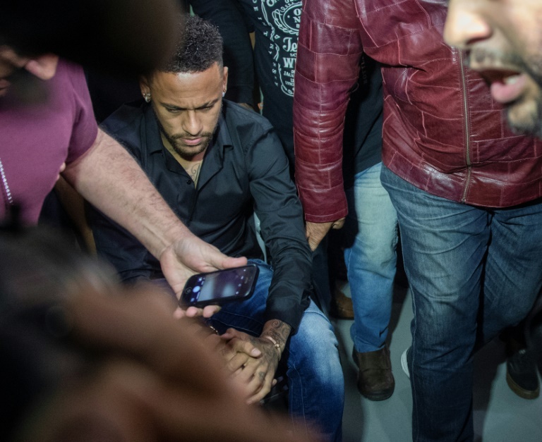 Neymar pide que juicio por su fichaje en el Barça se celebre en Barcelona