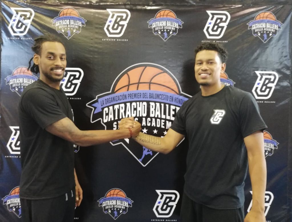 Los hermanos Flores apoyan el baloncesto nacional a través de Catracho Ballers. Foto Cool Bear Media