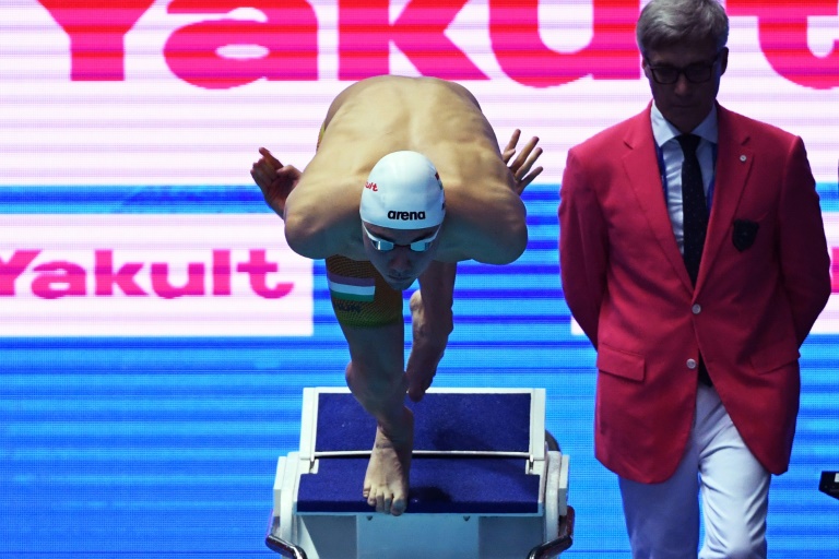 Milak pulveriza el récord de Phelps, Sun Yang sin podio en 800 mts