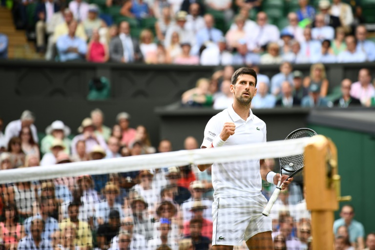Ashleigh Barty y Novak Djokovic siguen al frente del tenis mundial