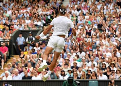 Rafael Nadal durante el partido de la segunda ronda del torneo de Wimbledon contra el australiano Nick Kyrgios. EFEEPA
