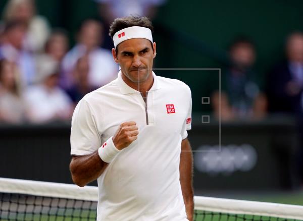 Roger Federer sigue agigantando su leyendo en el tenis mundial. Foto EFE