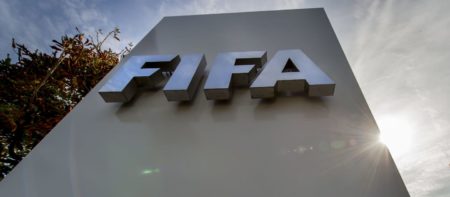 FIFA multa al Manchester City por incumplir reglas en fichaje de menores