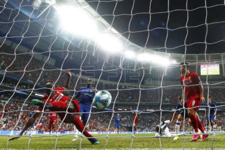 Gol de Sané que dio la ventaja al Liverpool. Foto EFE