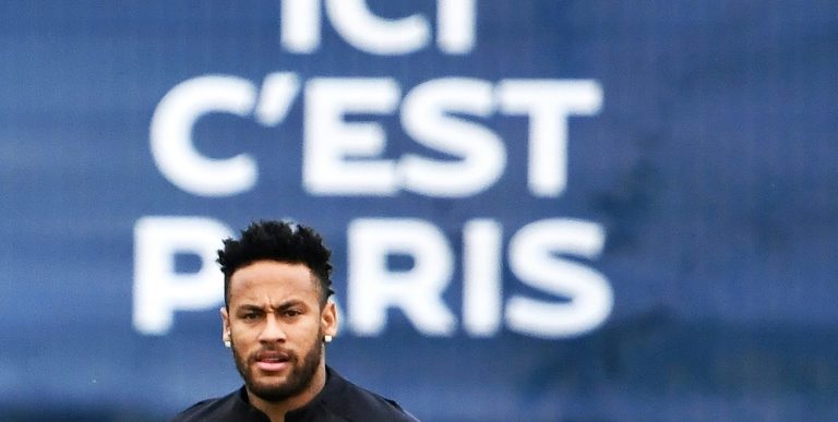 El PSG es "intransigente" en negociaciones por Neymar según la prensa
