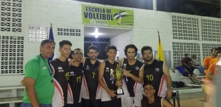 LVVS y La Ceiba gana el primer Torneo de voleibol Armando Calidonio