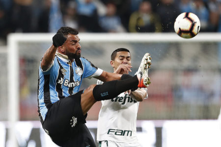 Gremio cayó de local y está obligado a ganar en la vuelta en casa de Palmeiras. Foto AFP