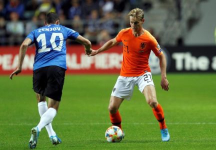 Holanda goleó a Estonia y se ubica tercero en el grupo con un partido menos. Foto AFP