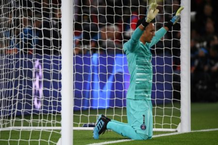 Keylor Navas jugó contra su ex equipo Real Madrid, PSG se llevó el triunfo 3-0. Foto AFP