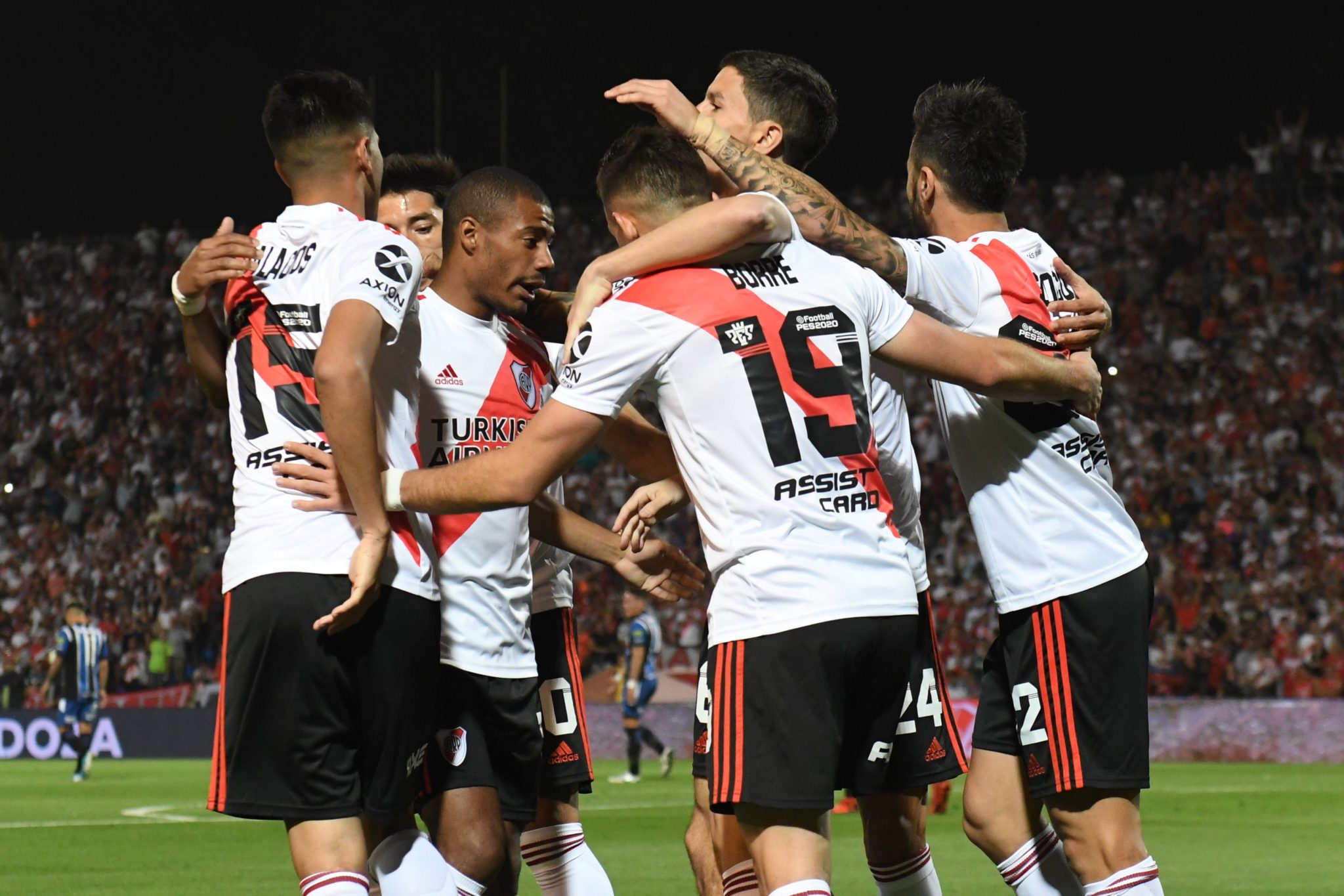 River Plate despacha a Almagro y está en semifinales de Copa
