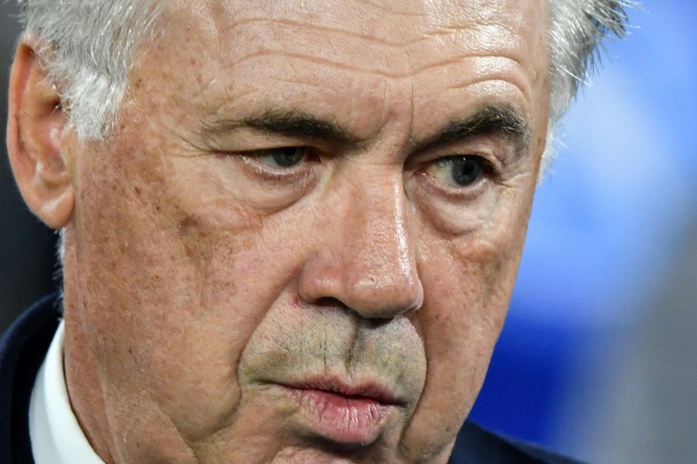 Napoli encendido con Ancelotti en el punto de mira tras el motín