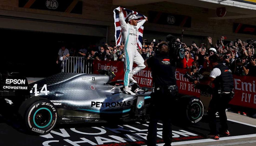 Hamilton conquista sexto título mundial y queda a uno de Schumacher