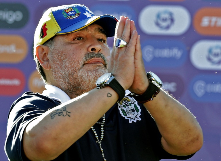 Maradona deja de ser técnico de Gimnasia y Esgrima La Plata