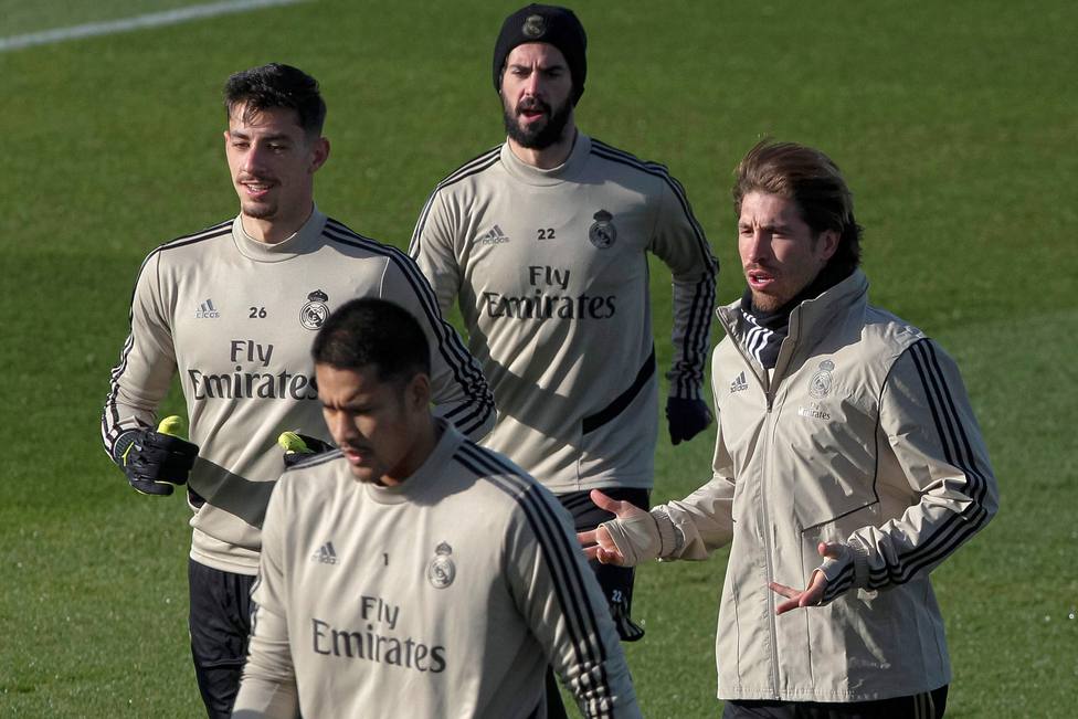Cal y arena en el Madrid Ramos vuelve pero Bale no pisa el césped